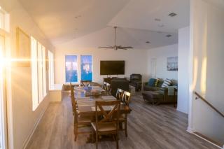Moasis - Once in a Lifetime views - 3 master suites - room for everyone! Make Memories at Moasis! home - Dauphin Island - 0