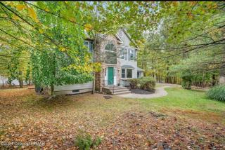 The poconos Hideaway - 0