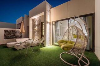 Stunning Private Pool 4 Bedroom House - Damac Hills 2 Dubai Land - Dubai - 8