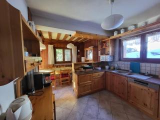 Chalet spacieux avec cheminée et salle de cinéma à Montgenèvre - FR-1-266-242 - 6