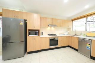 Sydney Burwood 4 bed next to Park Westfield train - Sidney - 8