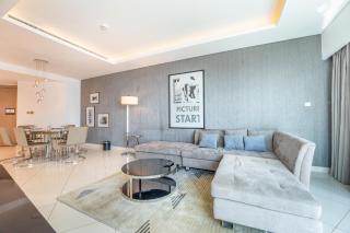 3 Bed in DAMAC Paramount by PK Holidays - Dubai - 8
