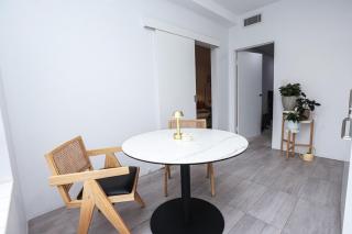 Modern 3BR Beachside Oasis - Sydney - 3