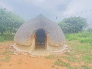 Indlondlo Cultural Village - Cato Ridge - 2