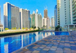 HiGuests - Vibrant 1BR in Business Bay - 0