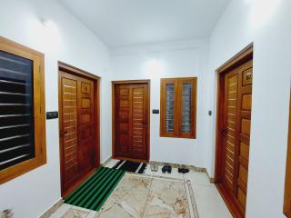 ISHAz HOMES - Ernakulam - 2
