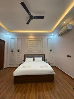 Rajpal Hotels - Orai - 0