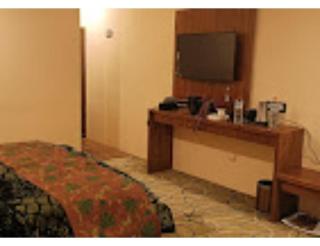 Hotel Taj Green Resort, Srinagar - Srinagar - 1