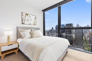 Lux Shortstay Two Bedroom at Collins House - 8