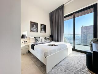 Trophy Sunny Honey Suite Canal View & Infinty Pool - Dubai - 9