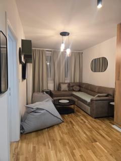 Stan Eleganza - Pale - 0