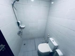 Landtech Vacation Homes - Baniyas Square - Dubai - 3