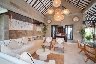 Villa Coconut Heaven by Bali Villa Solutions - Seminyak - 1