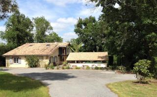 La Landaise propriété familiale, piscine chauffée - 9
