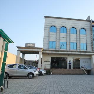 New Aar Kay Inn & Suites - Jalandhar - 4