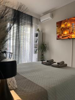 The Cozy Cine-Hub - 4