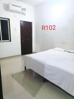 Swami Krupa Guest House Akkalkot - Akalkot - 0