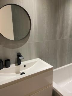 Summer budget double room - Stone Grove - 2