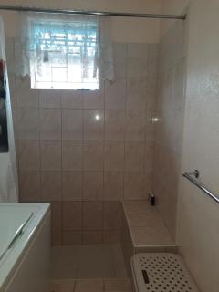 Cozy escape - Bridgetown - 1