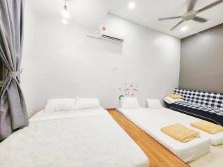 Ipoh bercham tropicana meditare 4br4bath 14pax - 3