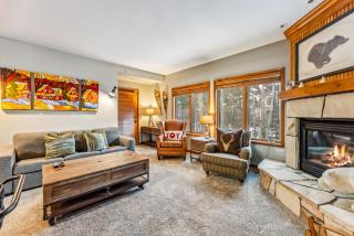 Ski In Out Breckenridge Condo with Shared Hot Tubs - 5