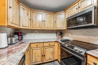 Ski In Out Breckenridge Condo with Shared Hot Tubs - 1