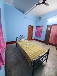Backpacker Homestay - Siliguri - 1