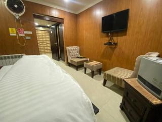 Shugufta Hotel inn - Murree - 4