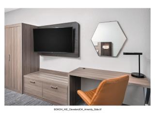 Holiday Inn Express Cleveland Airport - Brook Park by IHG - 5