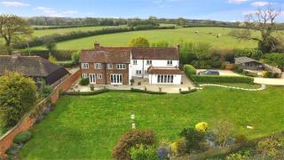 Entire Spacious 5-Bed House with Parking - Amersham - 0