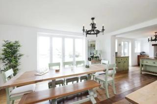 Entire Spacious 5-Bed House with Parking - Amersham - 6
