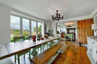 Entire Spacious 5-Bed House with Parking - Amersham - 5