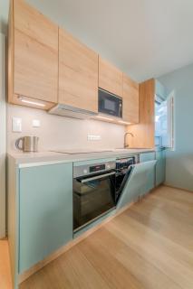Chic Prague Living at Vista Serenity Apartment with Balcony - Prague - 1