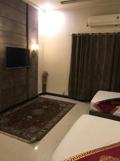 Shelton Guest House - Lahore - 1