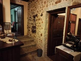 Yono's Traditional House - Ano Ravenia - 4