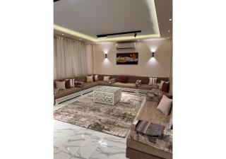 رووف واسع و انيق في المهندسين - Il Cairo - 1