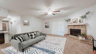 Spacious Family Value Retreat with Pool & Garage - Corpus Christi - 0