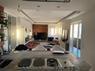 Luxury Loft with Rooftop & Jacuzzi in City Center - 7