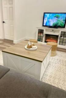 Massive 2 bedroom with fenced yard - Tacoma - 6