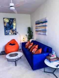 Kaleidoscopic Apartment - - 1