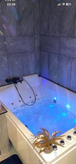 Trinidad Suite Jacuzzi - Aubagne - 0