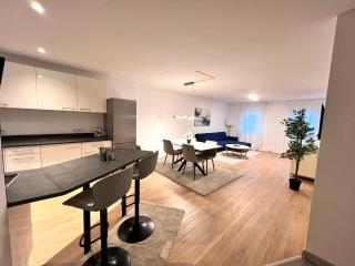 Designer Apartment in Sinsheim Erstbezug 75 TV mit Netflix und offene Küche WeHome Premium - Sinsheim - 5