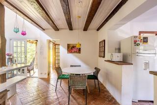 Casa de Pájaros en la arena a 20m de Praia da Baleia con 3 suites con aire acondicionado, wifi 300mb, smart TV, cocina completa y barbacoa. - 7