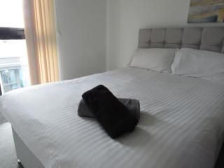 Lovely Stylish 2 bedroom serviced apartment in Sheffield FREE WiFi - 5