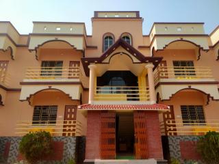 Bonobitan Home Stay - Srī Niketan - 4