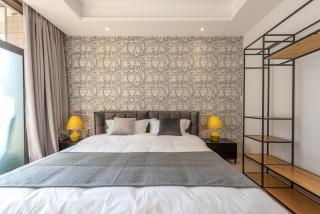 Shanghai Hills & Chuanyu Inn- Line 2,7 Near SNIEC & Maglev Baiyang Road - 3