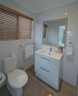 Waterfront holiday home - 7