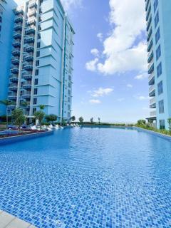 Cozy 3BR in Manila Bay near Okada II 12pax - Manila - 1