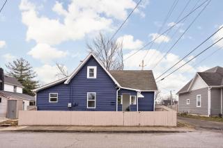 3BD Home Near Downtown - Patio Lounge & Foosball - Indianapolis - 8