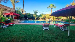 Charming Luxury Villa - Pool & Hot Tub - 1